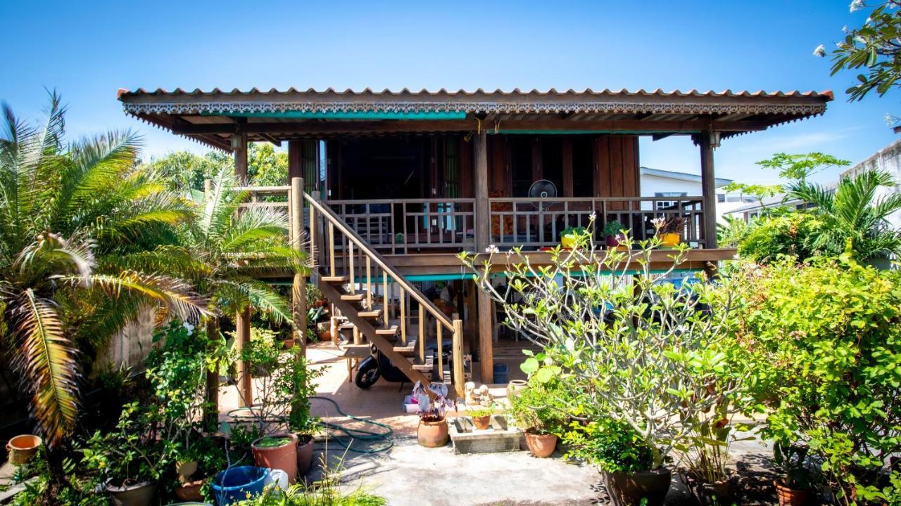 Seesea Thai Wooden House On Beachfront Prachuap Khiri Khan Buitenkant foto