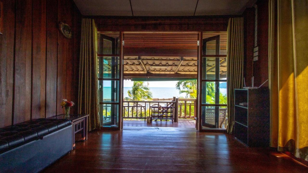 Seesea Thai Wooden House On Beachfront Prachuap Khiri Khan Buitenkant foto